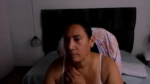 Susi_Lee from StripChat is Freechat