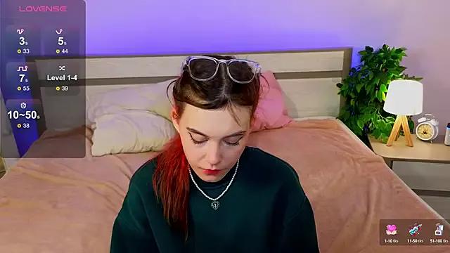 SusieMorris from StripChat is Freechat