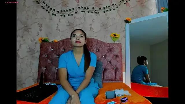 sweet_Emma92 from StripChat is Freechat