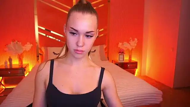 SweetAngellic from StripChat is Freechat