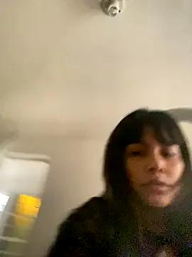SweetieMariana from StripChat is Freechat