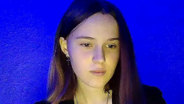 SweetLoraa from StripChat is Freechat