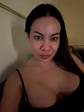 SweetMeiiii from StripChat is Freechat