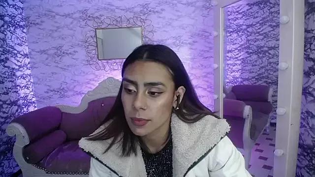 Tamarafox_v_ from StripChat is Freechat