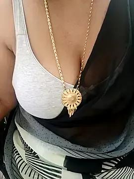 tami_lavanya from StripChat is Freechat