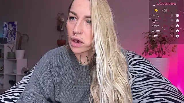 Freechat Tanya_Acid on StripChat