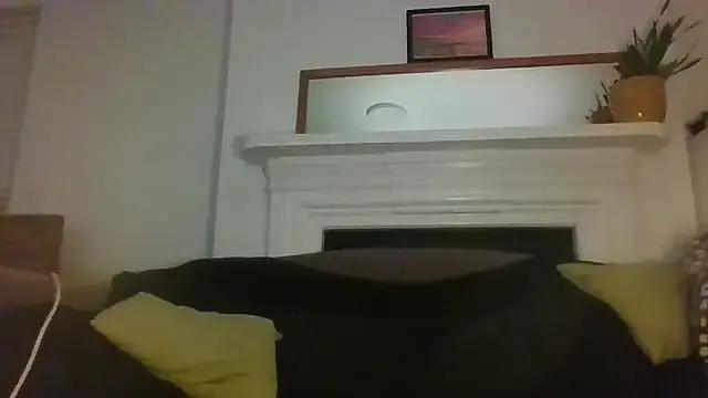 Tara-Kandy from StripChat is Freechat