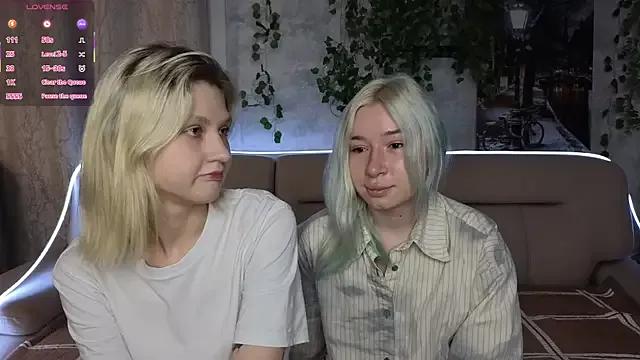 TashaWarthen from StripChat is Freechat