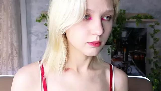 TashaWarthen from StripChat is Freechat