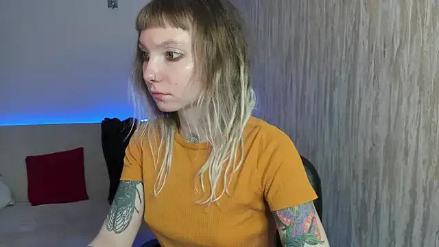 tattoo_art_baby from StripChat is Freechat