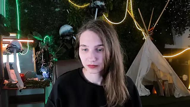 TessaMill from StripChat is Freechat