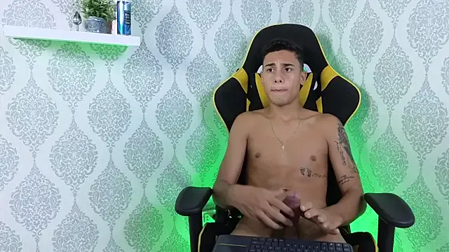 Freechat The_big_twink_x on StripChat