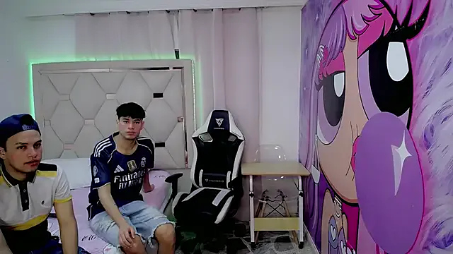 Freechat THE_VIPS_TWINK on StripChat