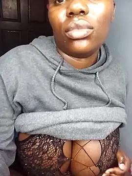 TheSpiceyQueen from StripChat is Freechat