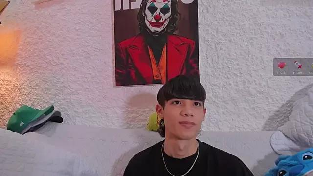 thiago_kinghot from StripChat is Freechat
