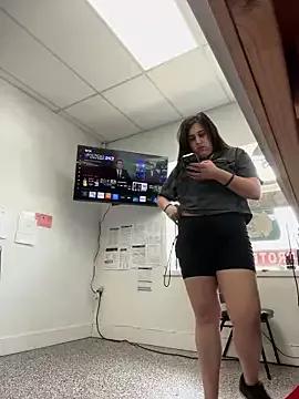 ThicBunz from StripChat is Freechat