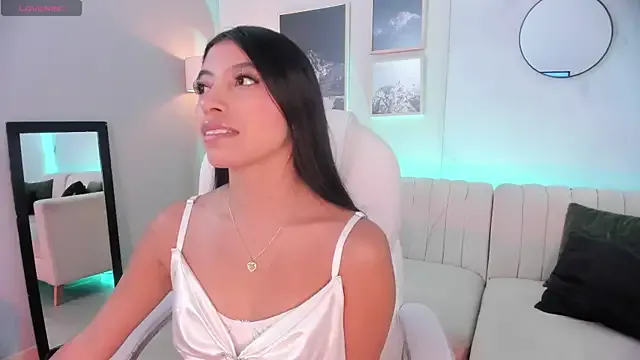 Freechat Tiffany_Low on StripChat