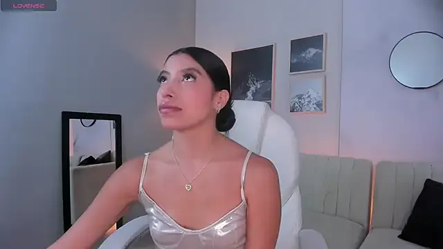 Freechat Tiffany_Low on StripChat