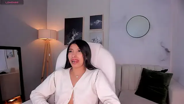 Freechat Tiffany_Low on StripChat