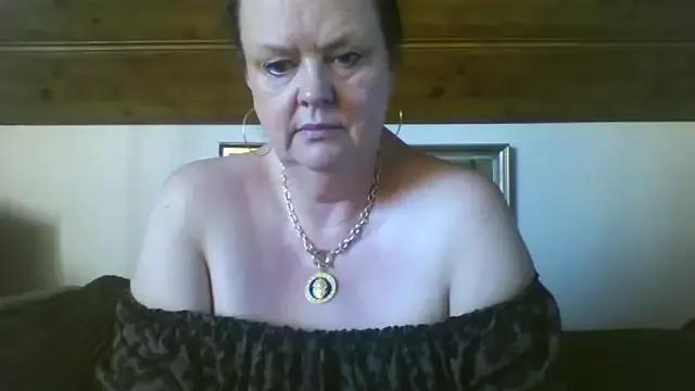 TiffanyMature from StripChat is Freechat