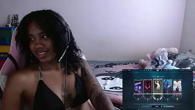 TiffanyRoouse from StripChat
