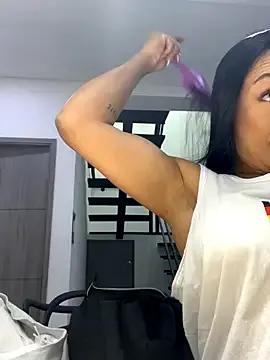TiffanyyLam from StripChat