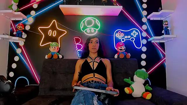 TiffValentinee_ from StripChat is Freechat