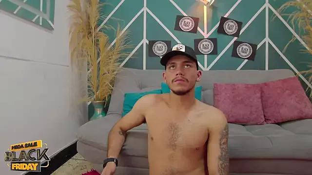 Tiger_Savage from StripChat
