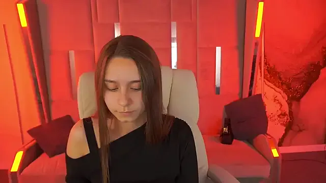 Freechat TinyNatalie on StripChat