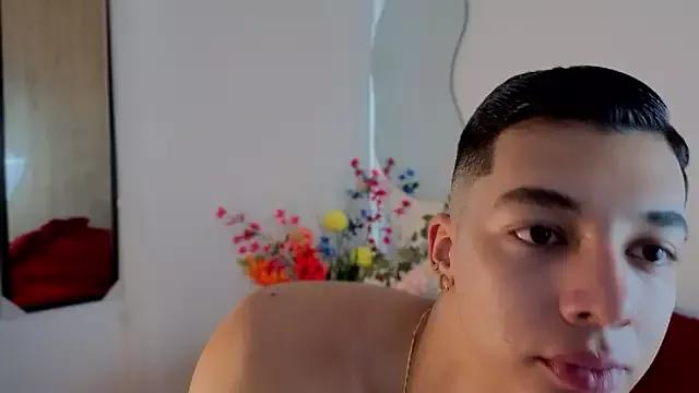 Troye_Williams from StripChat is Freechat