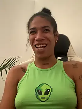 Freechat turabbitxx on StripChat