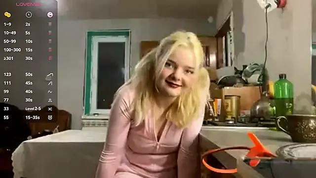 TuTimmer — I'll put a comb in my pussy