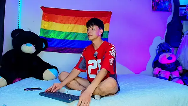 Freechat twink_sebas_ on StripChat