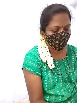 umashreetamil from StripChat is Freechat