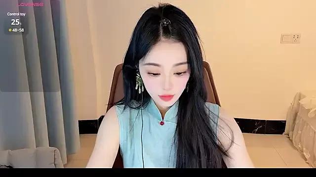 Unique-Nana from StripChat is Freechat