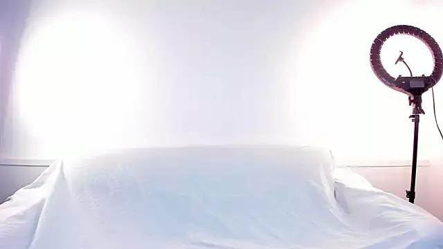 Valentina_Gomez_WW from StripChat is Freechat