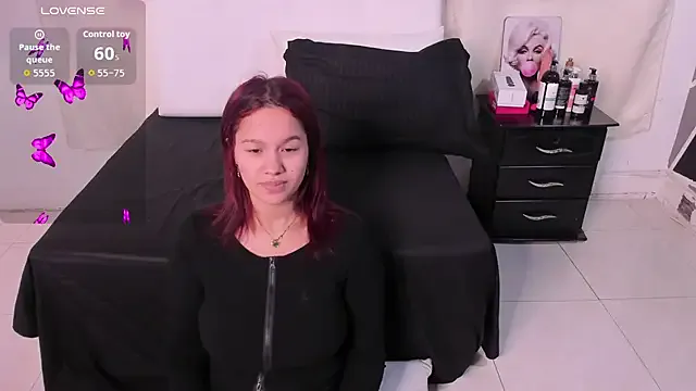 Freechat Victoriaa_Zans on StripChat