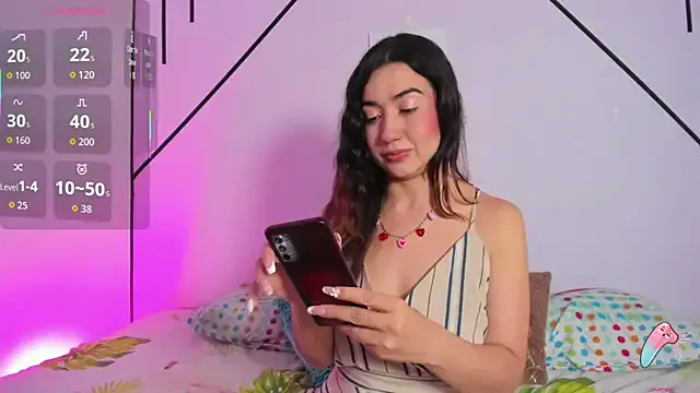 Freechat VictoriaRouge_ on StripChat