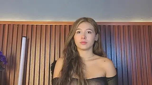 VictoriaSpark from StripChat is Freechat