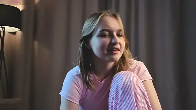 VinnieSerrano on StripChat 