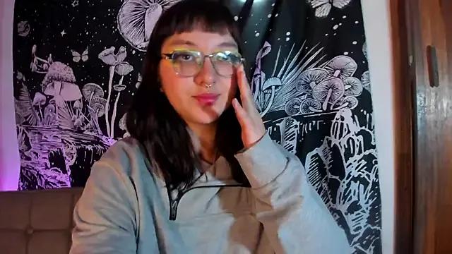 Violetaa_Leee from StripChat is Freechat