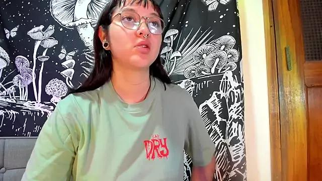 Violetaa_Leee from StripChat is Freechat