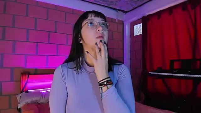 VioletaaLee_ from StripChat is Freechat