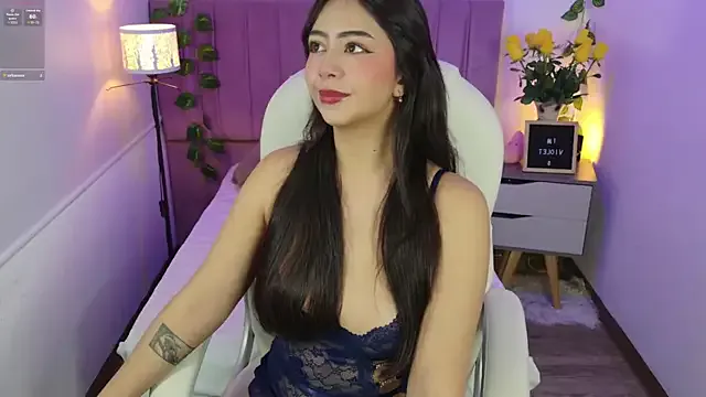 Freechat VioletBlacke_ on StripChat