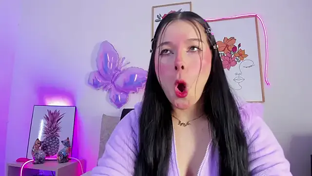 Freechat violettabond on StripChat