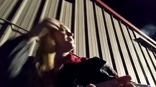 Freechat wetnwildforyou on StripChat