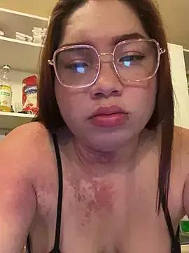 WhiteWomen from StripChat is Freechat