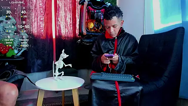 Freechat wild_best on StripChat