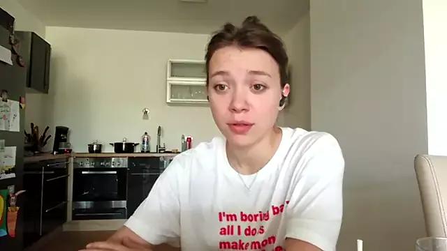 WonderAngela from StripChat is Freechat