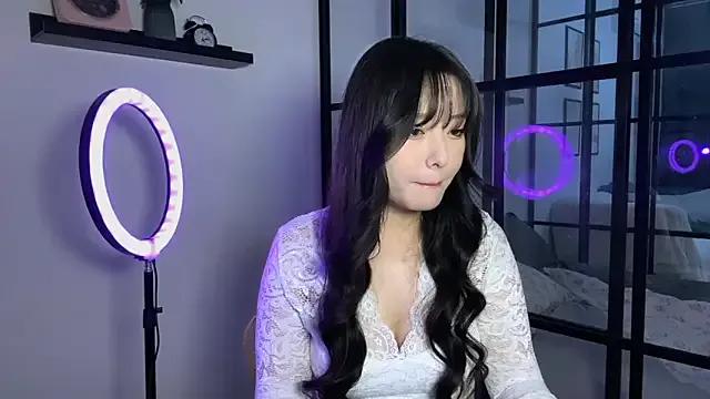 WonderMira from StripChat